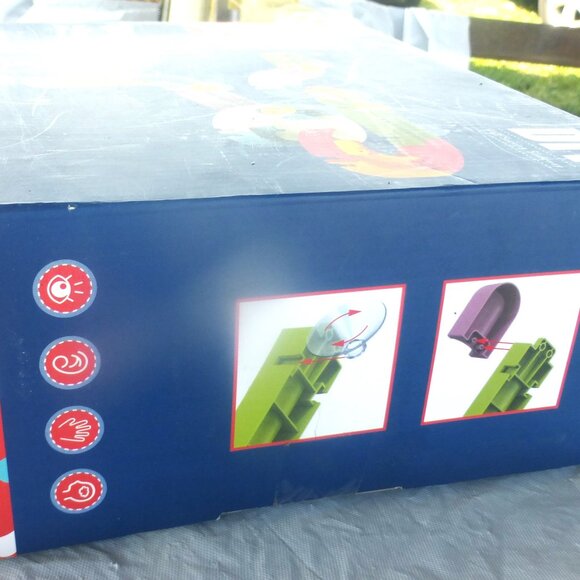 GMS1 DIY Slideway Toys WALL SUCKING SLIDEWAY 34pcs Baby Growth Baby Bath SNAKE - Picture 3 of 3